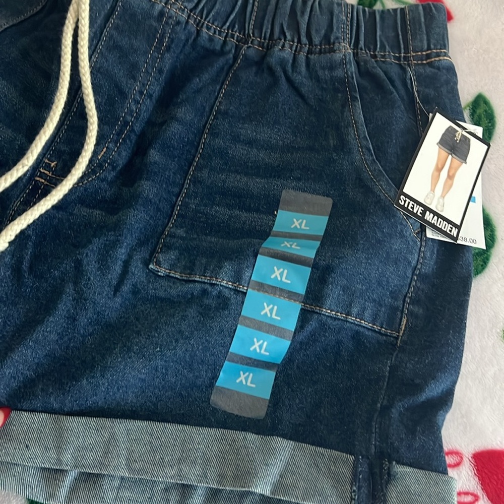 Steve Madden Blue Jean Shorts - Picture 2 of 6